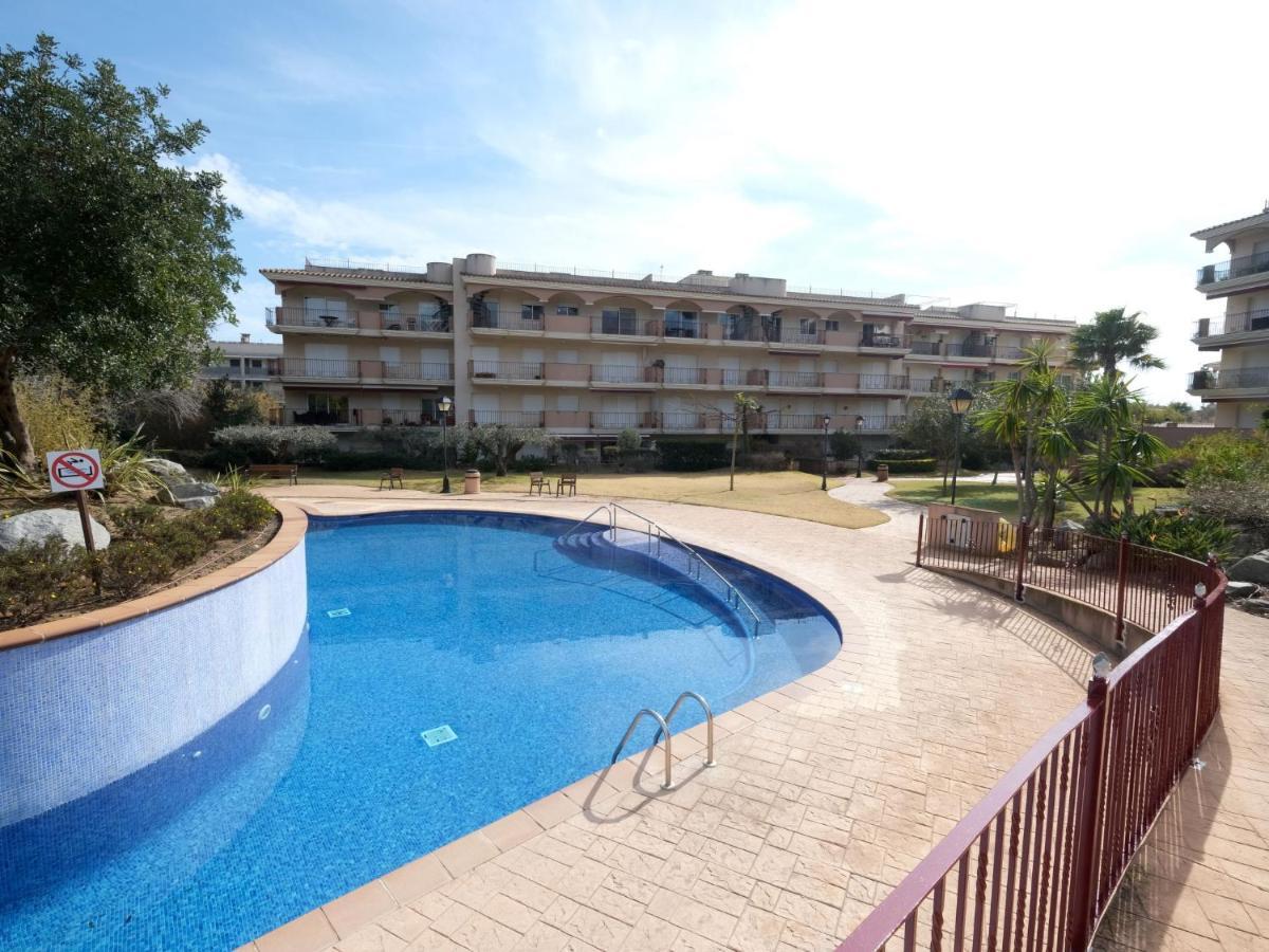 Apartment Apartamentos Golden Beach By Interhome Sant Carles De La Rapita Bagian luar foto