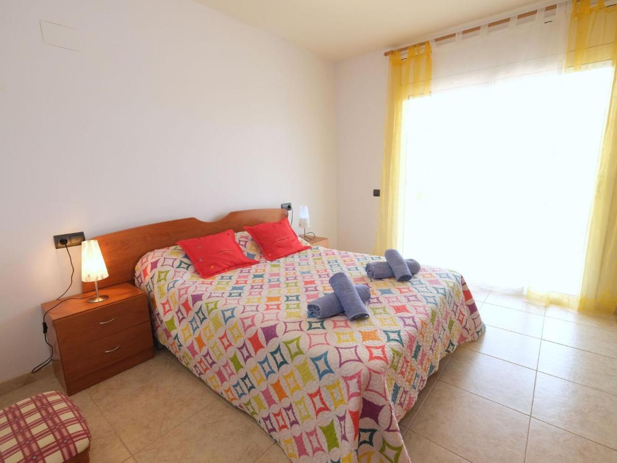 Apartment Apartamentos Golden Beach By Interhome Sant Carles De La Rapita Bagian luar foto